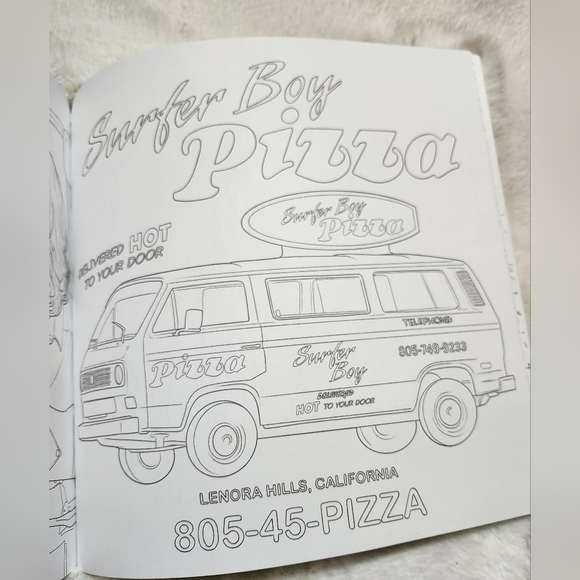 Stranger Things: The Official Coloring Book, Season 4. New. - Picture 3 of 16